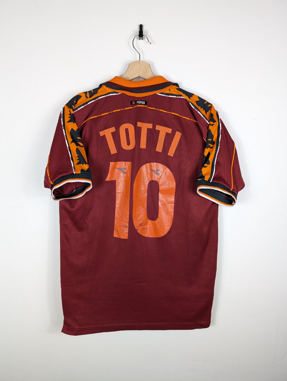 Original AS Roma *Player-issue* Home Jersey 1998-1999 #10 Totti - L