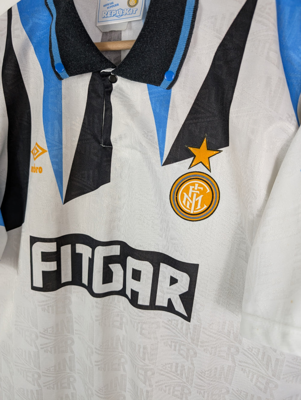 
                  
                    Original Inter Milan Away Jersey 1991-1992 - XL
                  
                