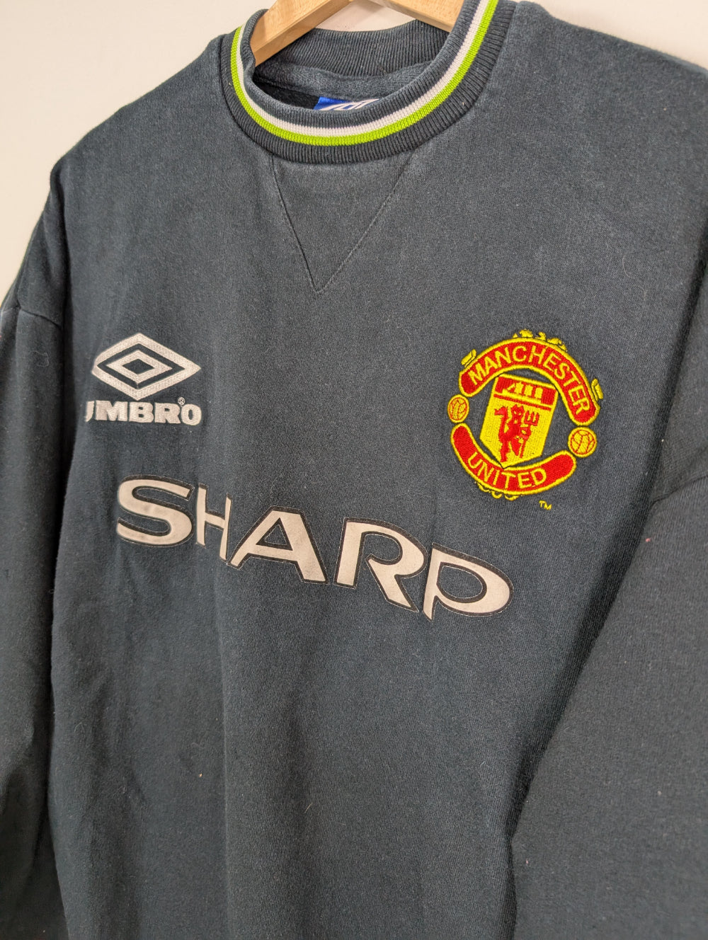 
                  
                    Original Manchester United FC Sweater 1998-1999 - M
                  
                