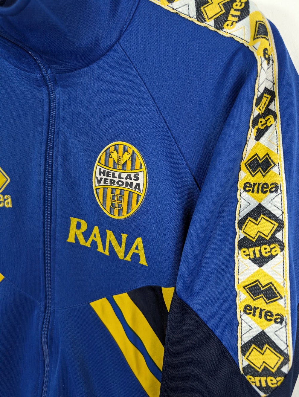 
                  
                    Original Hellas Verona FC Jacket 1995-1996 - XL
                  
                