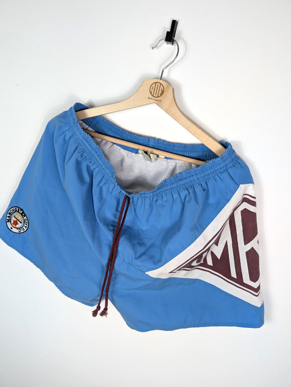 
                  
                    Original Manchester City FC Shorts 1990-1992 - L
                  
                
