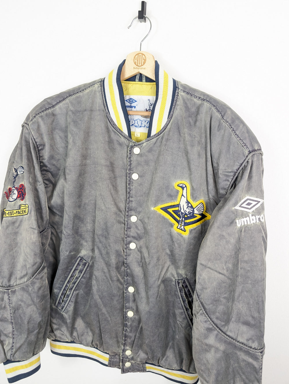 
                  
                    Original Tottenham Hotspur FC Jacket 1990-1992 - L
                  
                