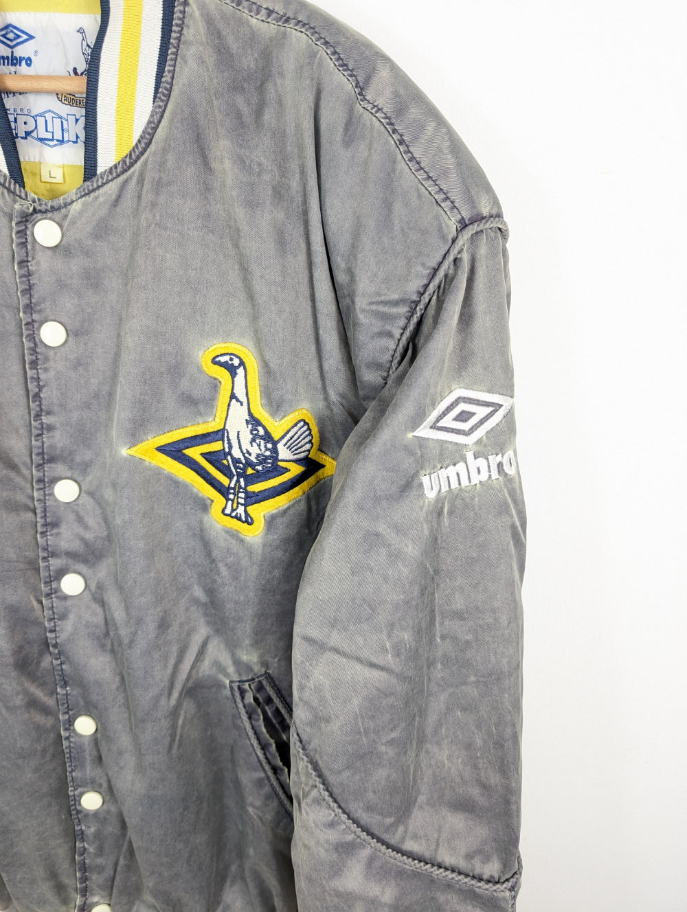 
                  
                    Original Tottenham Hotspur FC Jacket 1990-1992 - L
                  
                
