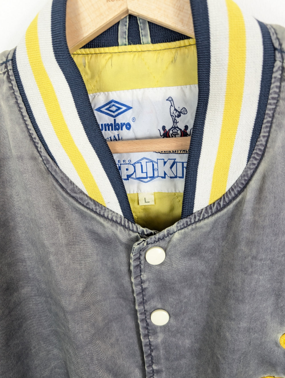
                  
                    Original Tottenham Hotspur FC Jacket 1990-1992 - L
                  
                