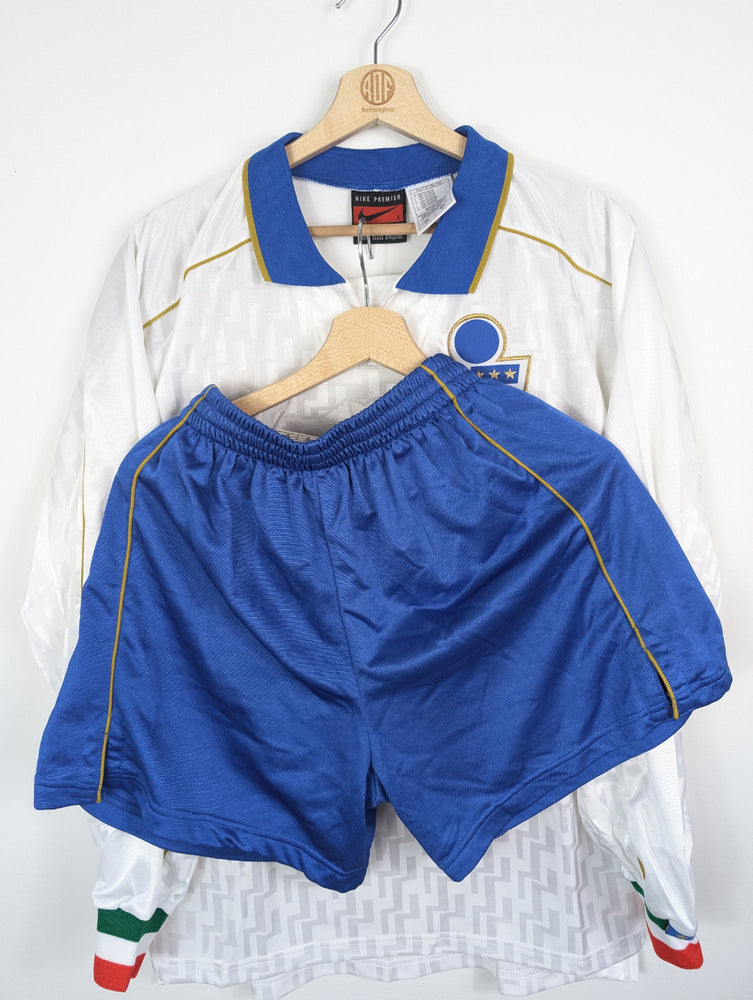 
                  
                    Original Italy *Matchworn U21 Full kit* Away Jersey 1995-1996 #4 - L
                  
                