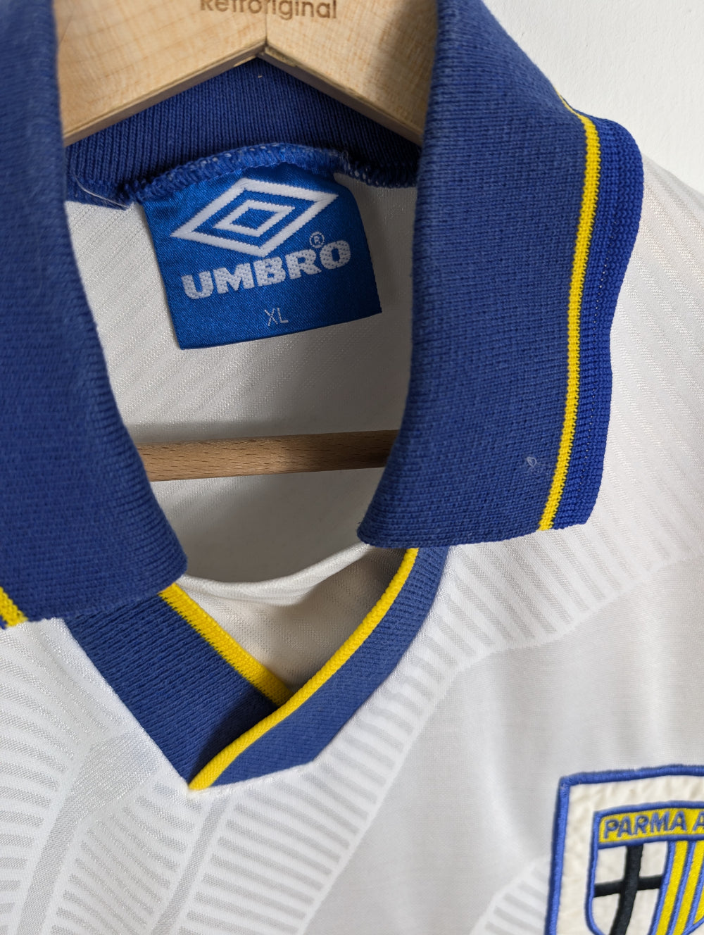 
                  
                    Original Parma Calcio 1913 *Matchworn* Away Jersey 1993-1995 #15 - XL
                  
                