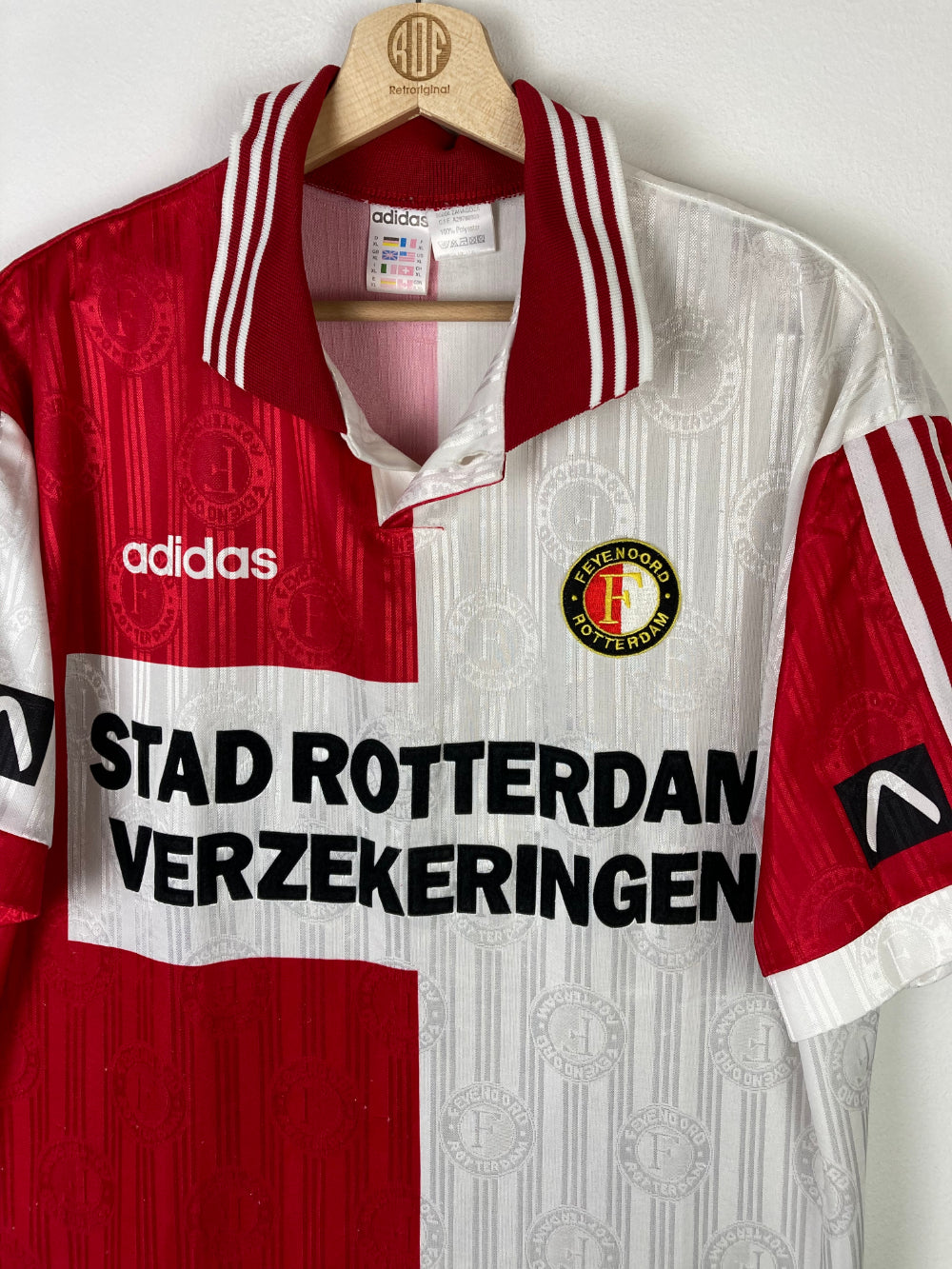 
                  
                    Original Feyenoord Home Jersey 1996-1997 - XL
                  
                