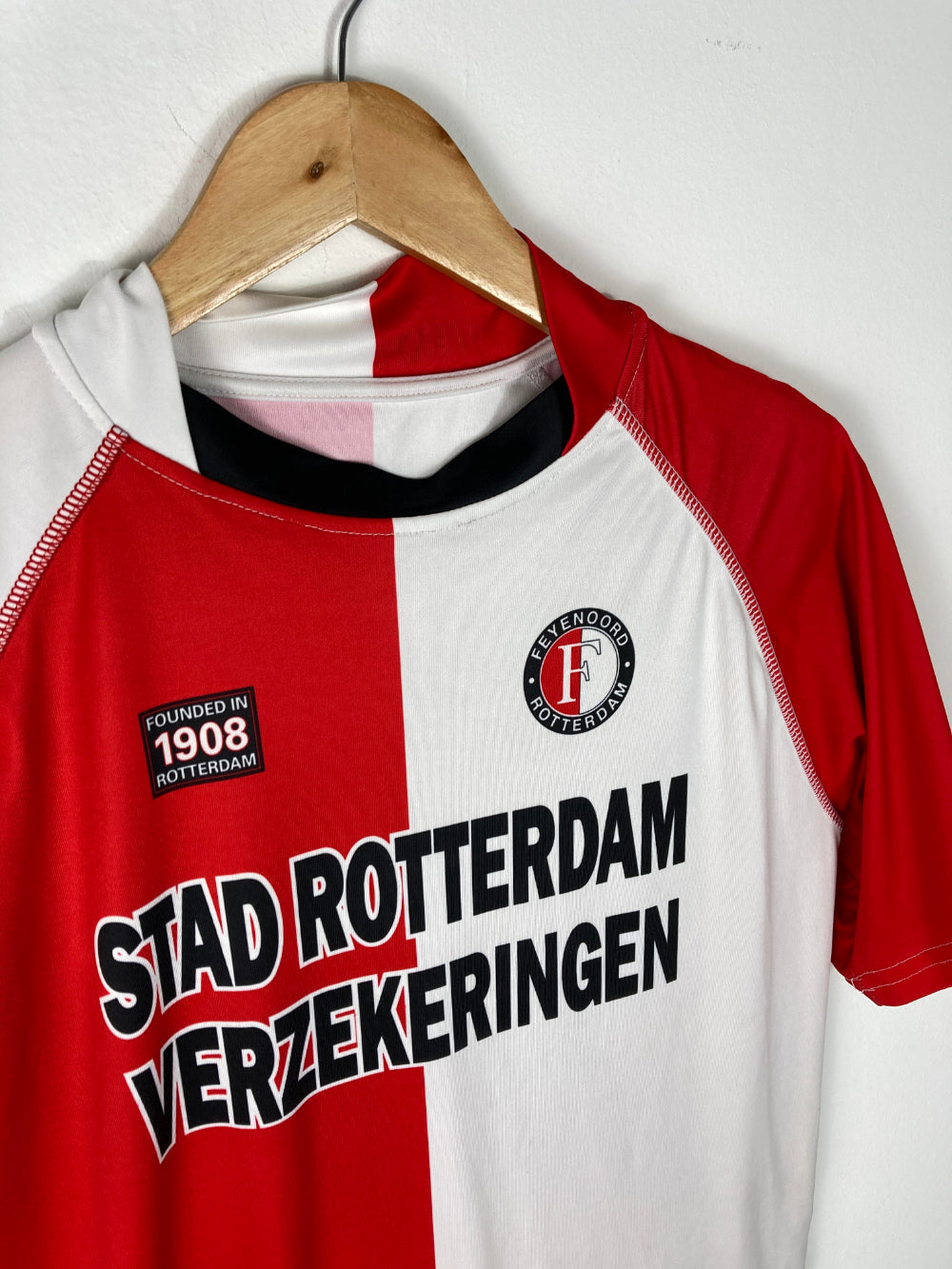 
                  
                    Original Feyenoord Home Jersey 2003-2004 - fit S
                  
                