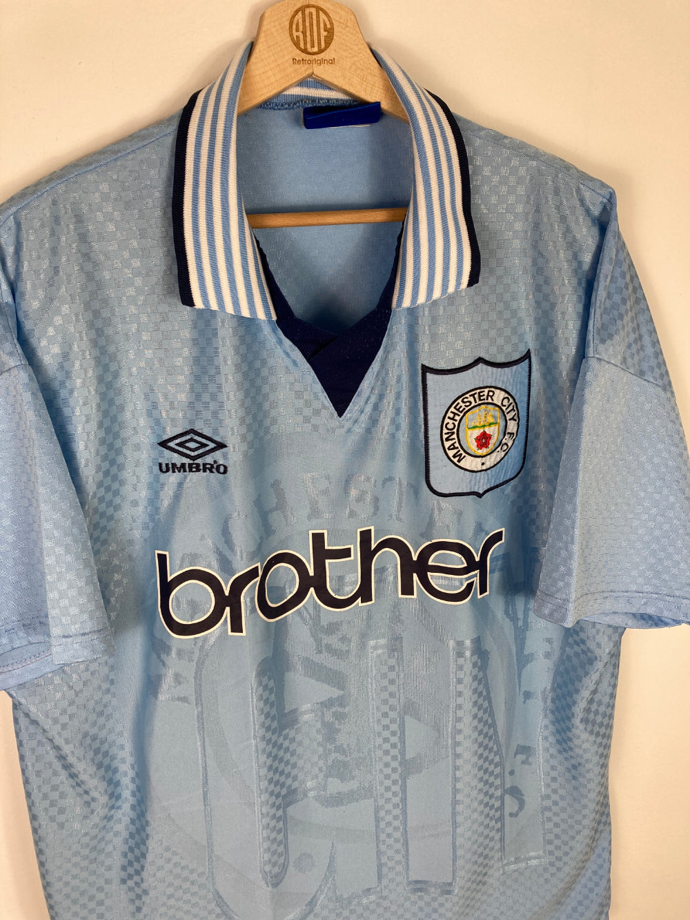 
                  
                    Original Manchester City FC Home Jersey 1995-1996 - XL
                  
                