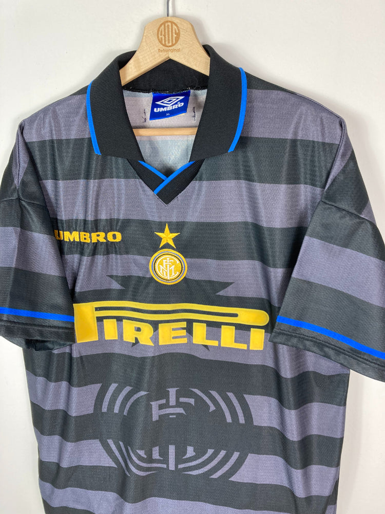 
                  
                    Original Inter Milan *Rare* Third Jersey 1997-1998 #16 West - XL
                  
                