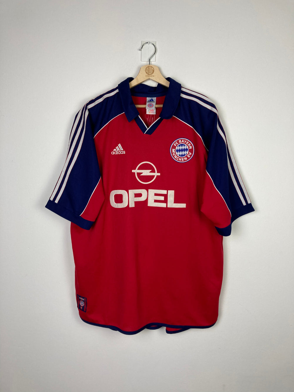 
                  
                    Original FC Bayern München Home Jersey 1999-2001 - XXL
                  
                