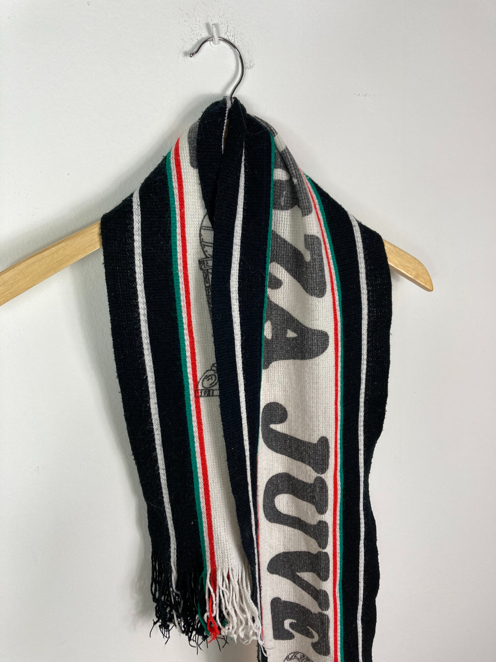 
                  
                    Original Juventus FC Scarf 90s
                  
                