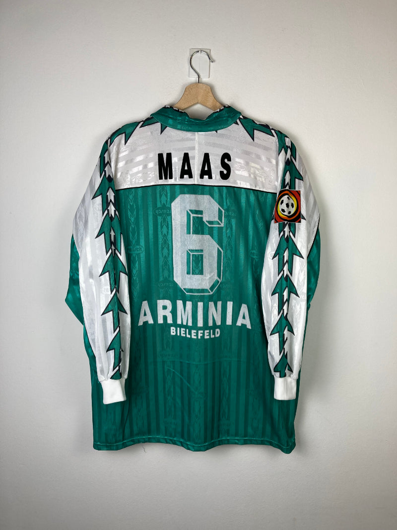 
                  
                    Original Arminia Bielefeld *Matchworn* Home Jersey 1996-1997 #6 of Rob Maas - XL
                  
                