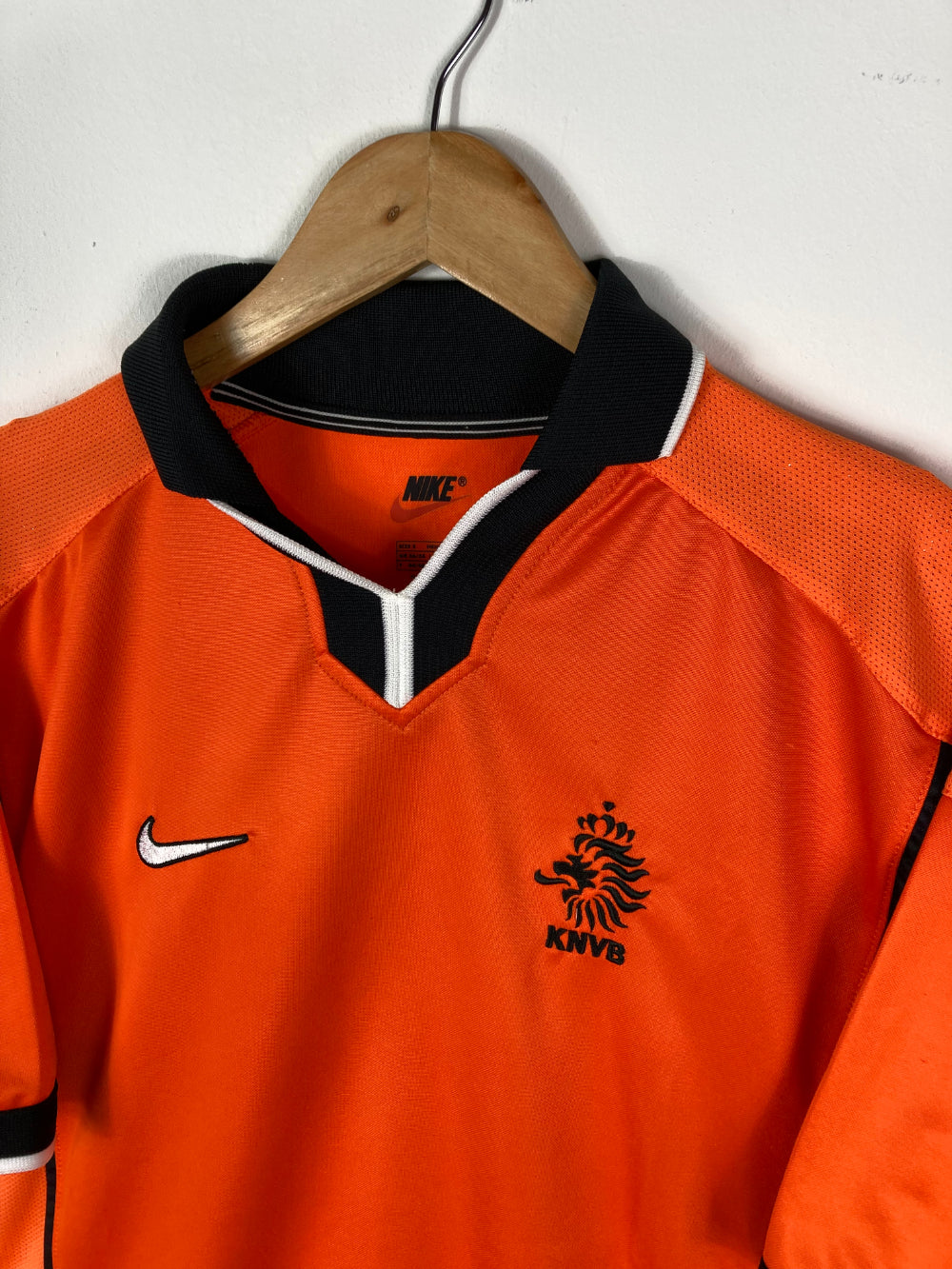 
                  
                    Original Holland Home Jersey 1998-2000 - S
                  
                