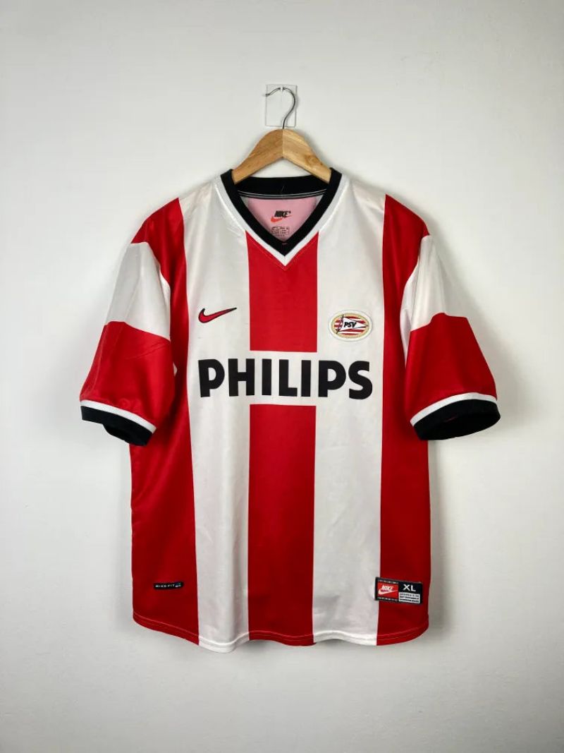 
                  
                    Original PSV Eindhoven Home Jersey 1998-2000 #8 of Ruud van Nistelrooy - XL
                  
                