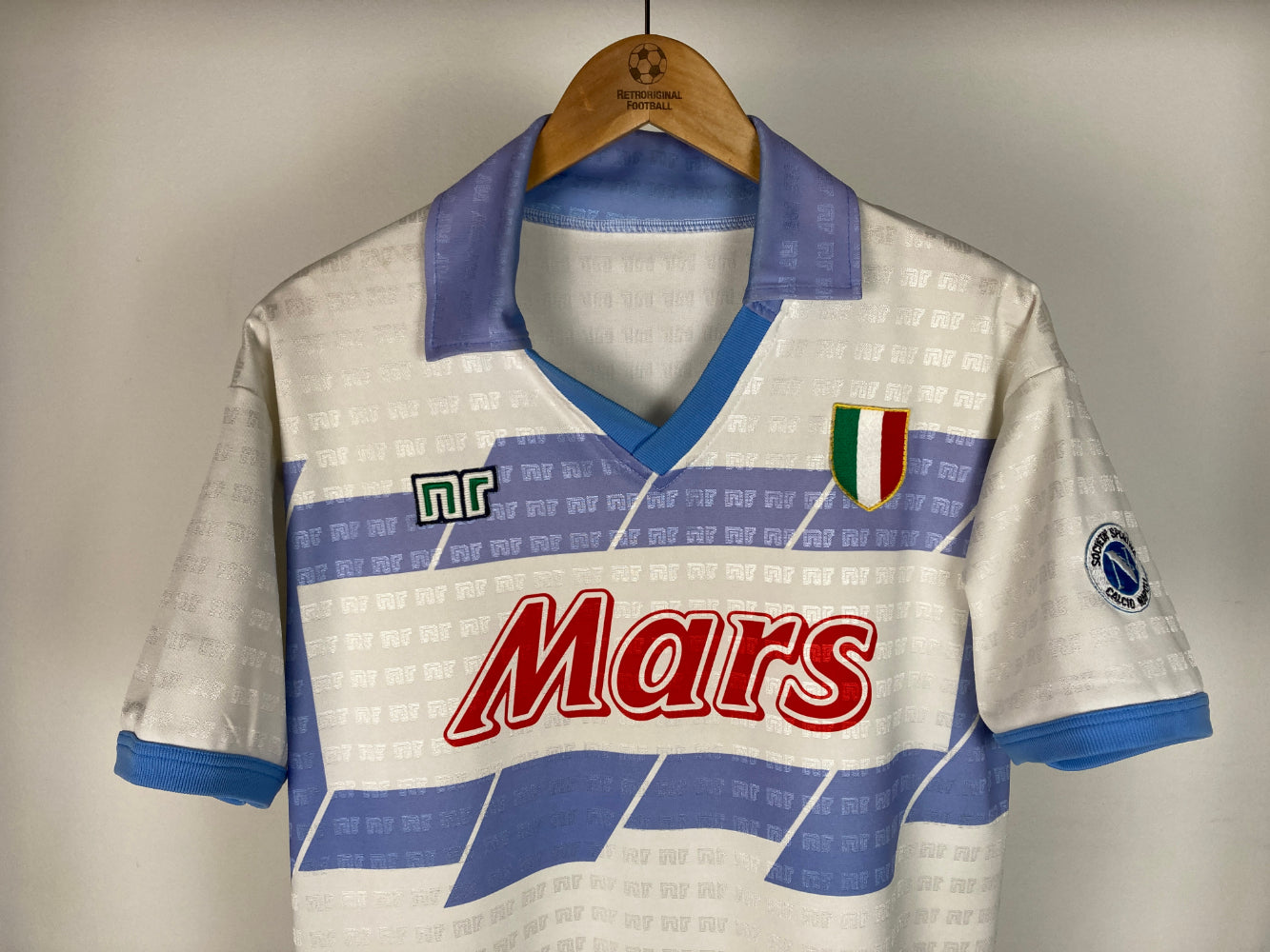 
                  
                    Napoli SSC away shirt 1990-1991
                  
                