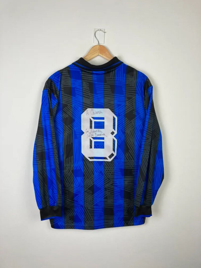 
                  
                    Original Atalanta Bergamo Home Jersey 1993-1994 #8 signed by Valter Bonacina - XL
                  
                