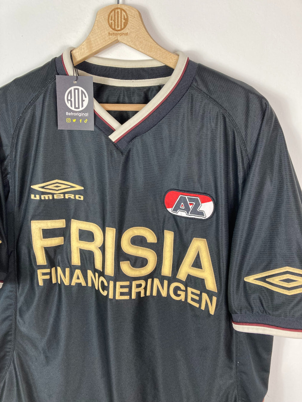 
                  
                    Original AZ Alkmaar Away Jersey 2001-2002 - M
                  
                