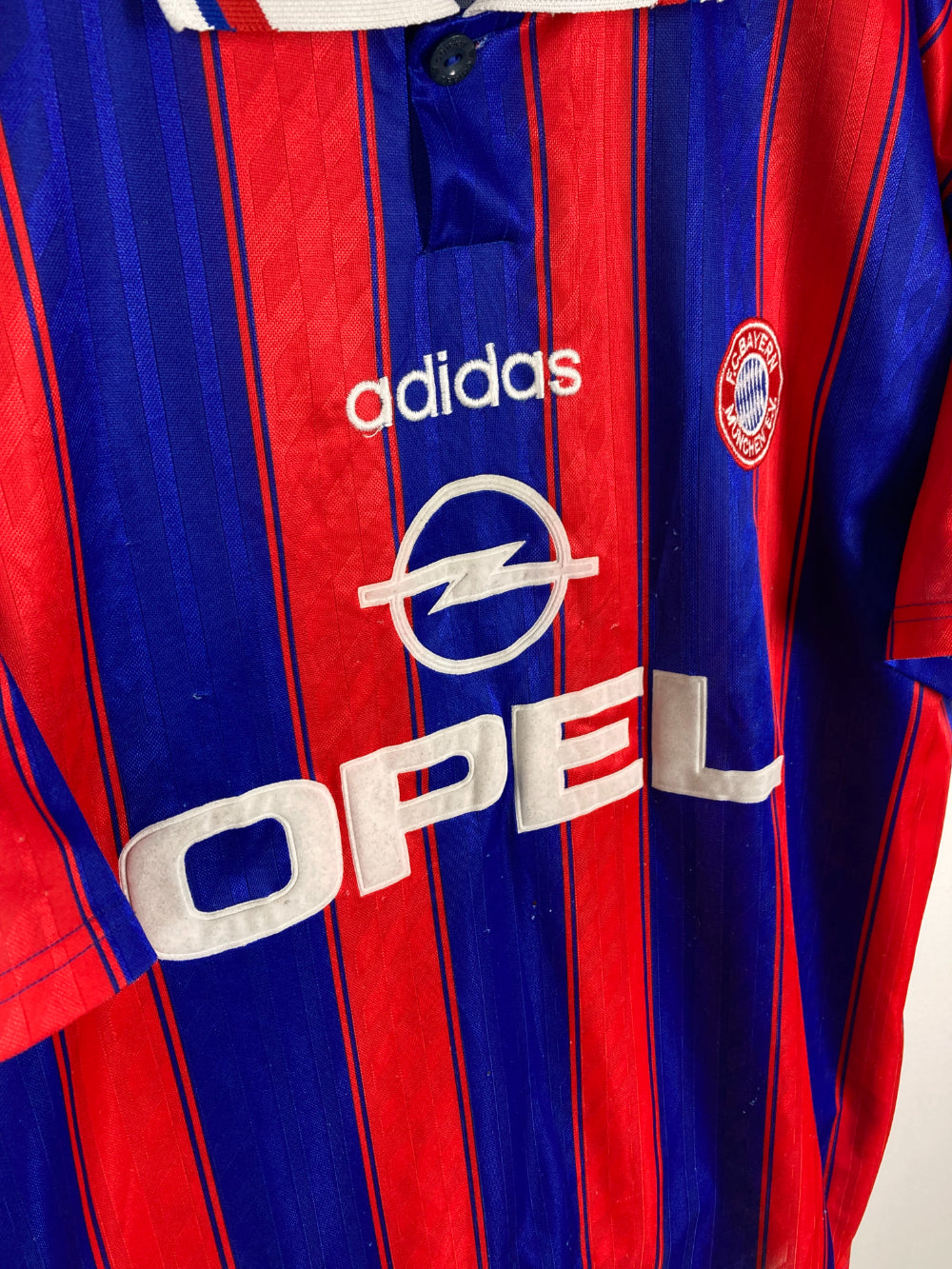 
                  
                    Original Bayern München FC Home Jersey 1995-1997 - XXL
                  
                