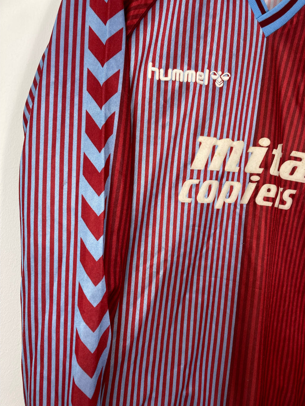 
                  
                    Original Aston Villa FC Home Jersey 1986-1987 - L
                  
                