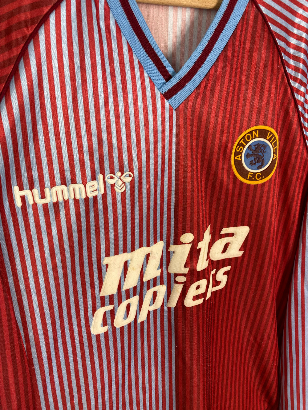 
                  
                    Original Aston Villa FC Home Jersey 1986-1987 - L
                  
                