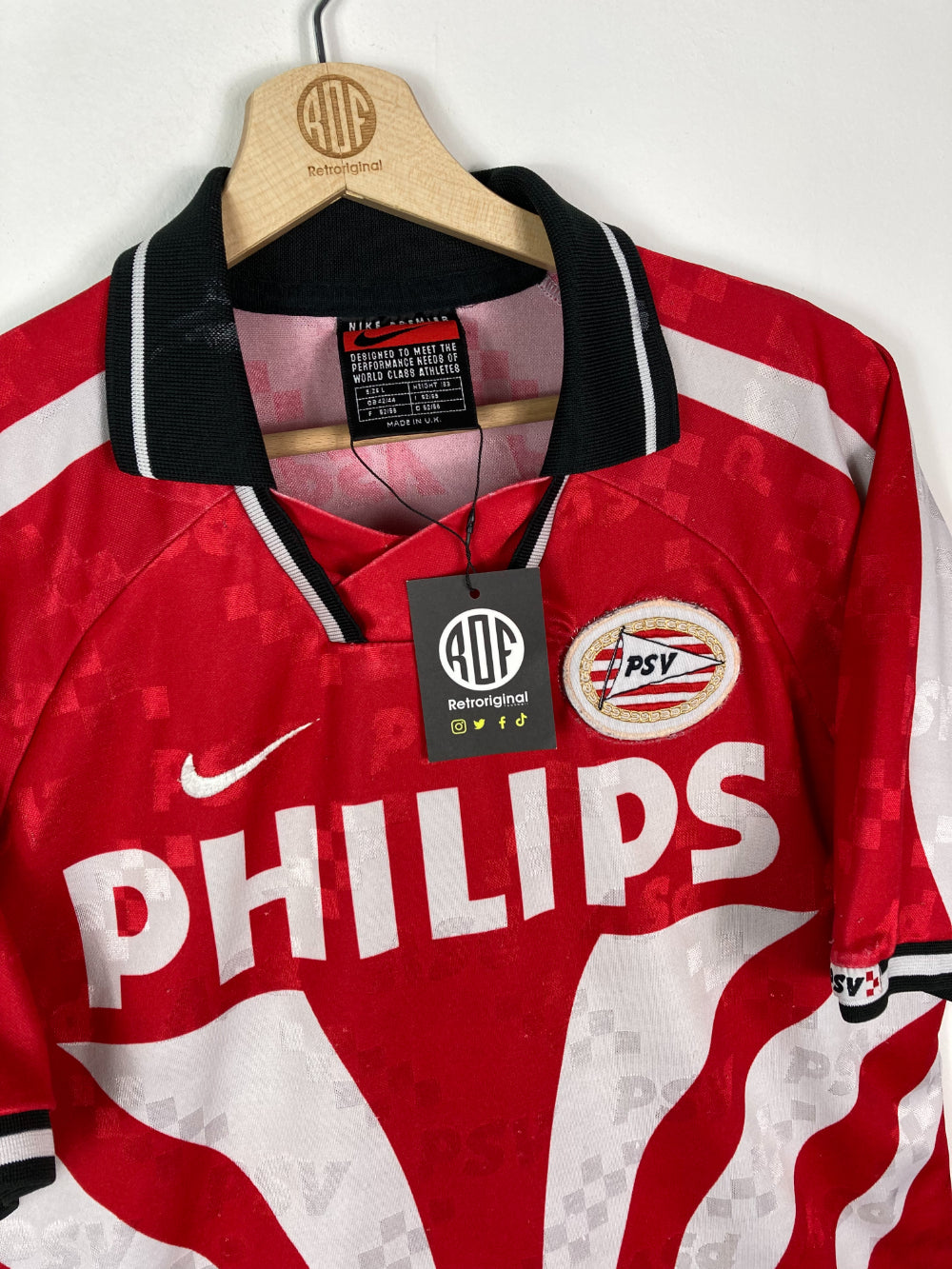 
                  
                    Original PSV Eindhoven Home Jersey 1996-1997 - L
                  
                