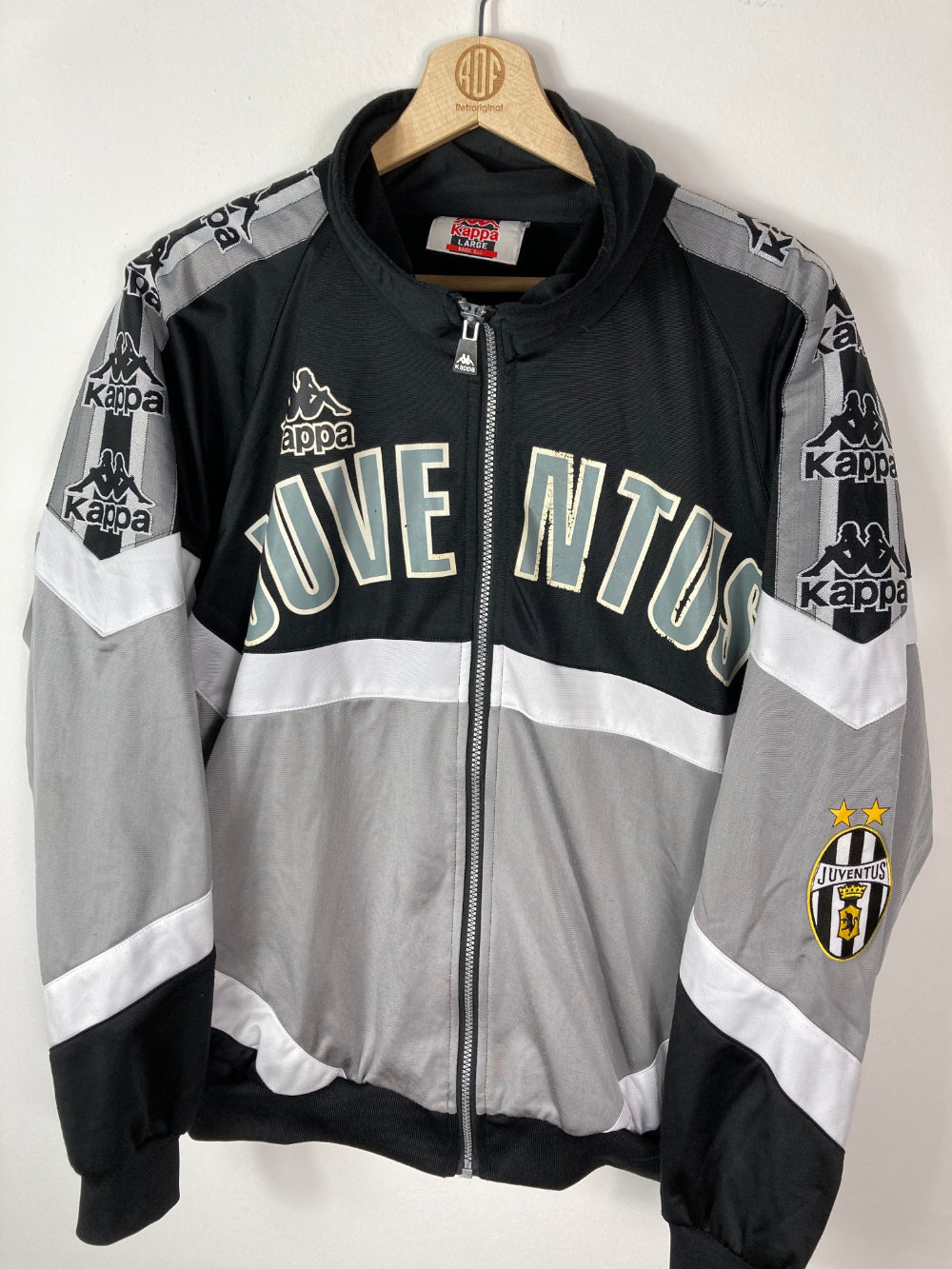 
                  
                    Original Juventus FC Jacket 1995-1997 - L
                  
                