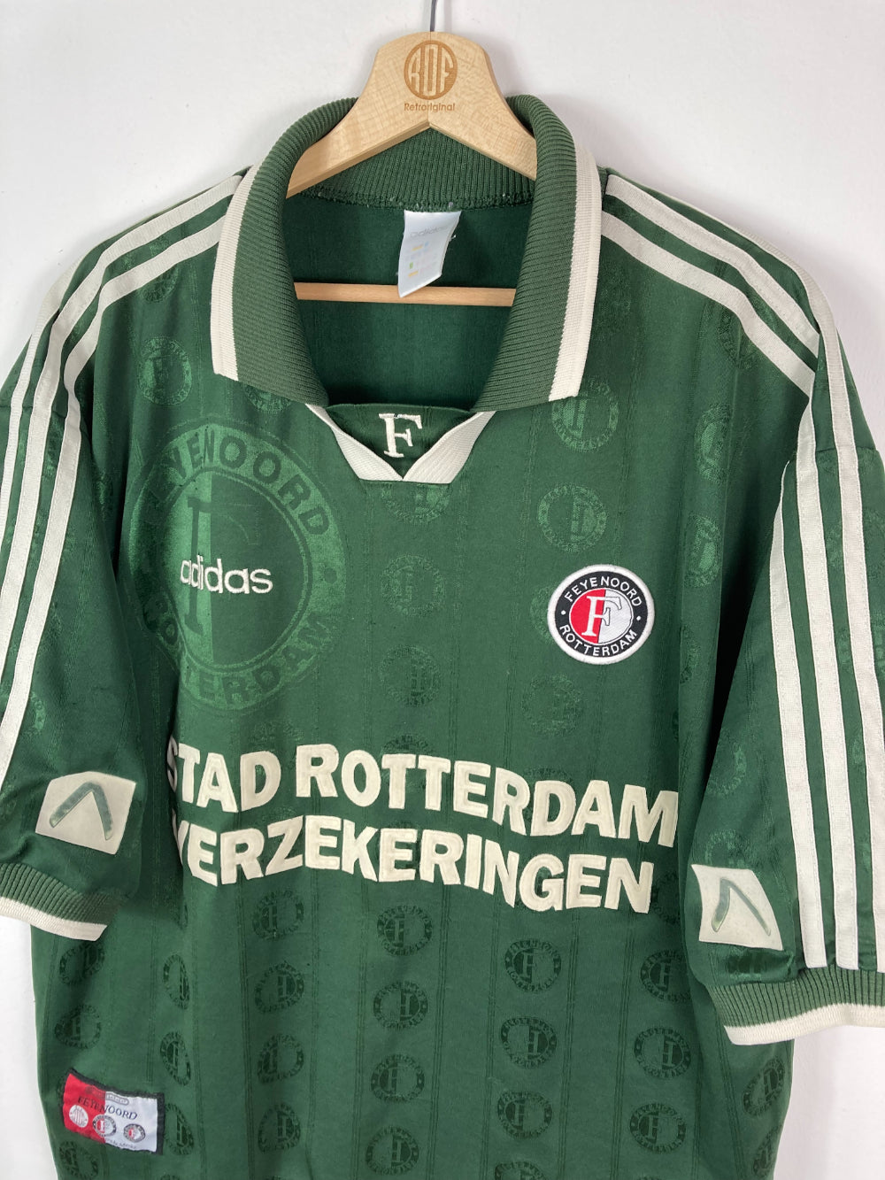 
                  
                    Original Feyenoord Away Jersey 1997-1998 - XXL
                  
                