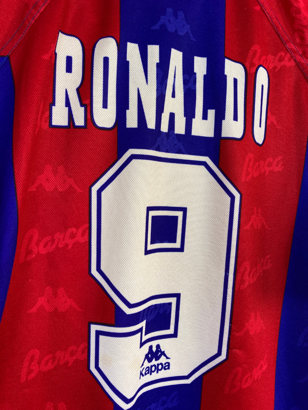 
                  
                    Original FC Barcelona Home Jersey 1996-1997 #9 Ronaldo - XL
                  
                