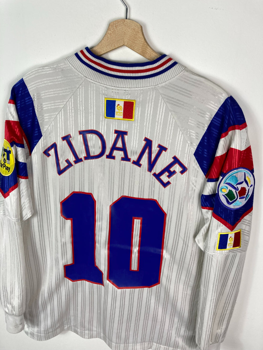 
                  
                    Original France Away Jersey 1996-1998 #10 Zidane - L
                  
                