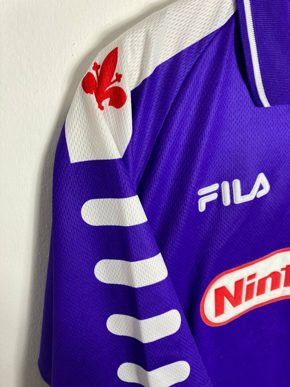 
                  
                    Original Fiorentina ACF *Player-issue* Home Jersey 1998-1999 #9 Batistuta - XL
                  
                