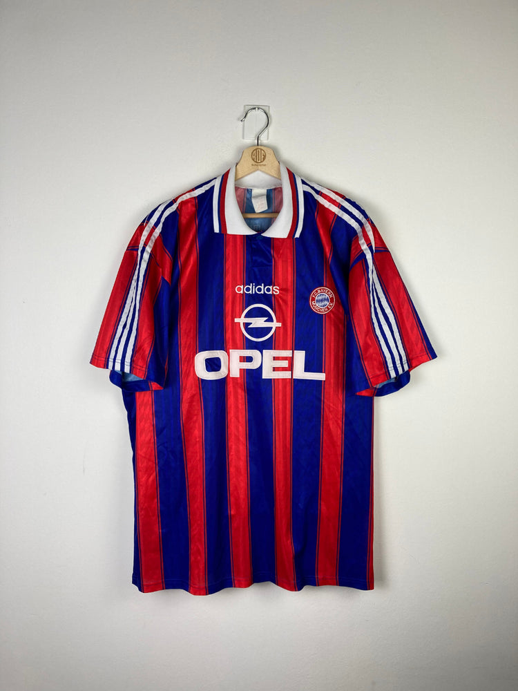 
                  
                    Original FC Bayern München Home Jersey 1995-1997 - XXL
                  
                