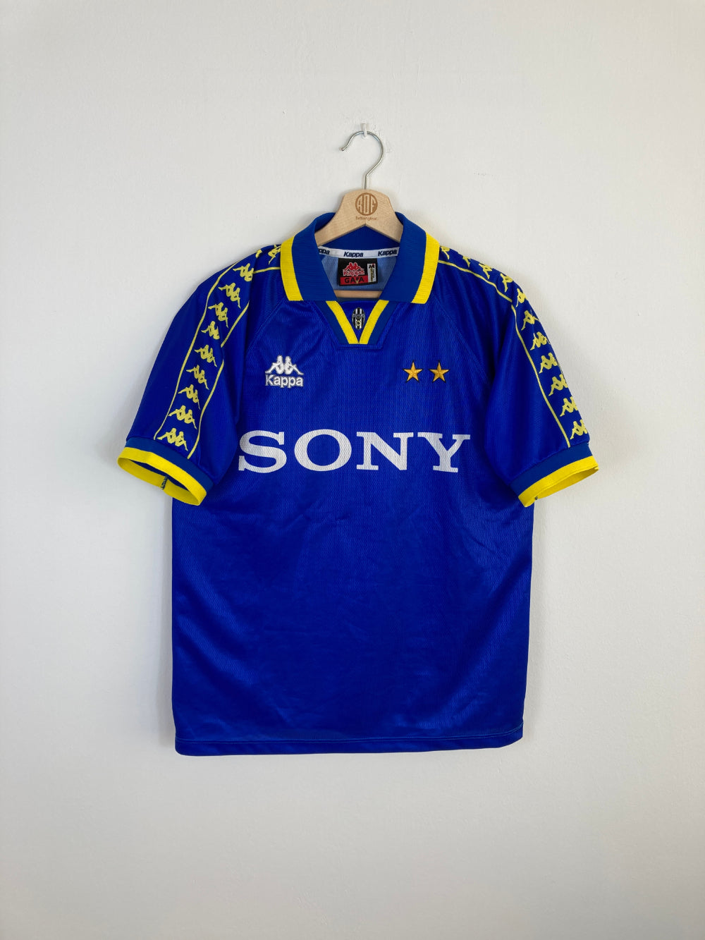 Original Juventus FC Special Away Jersey 1996 Special M RetrOriginalFootball