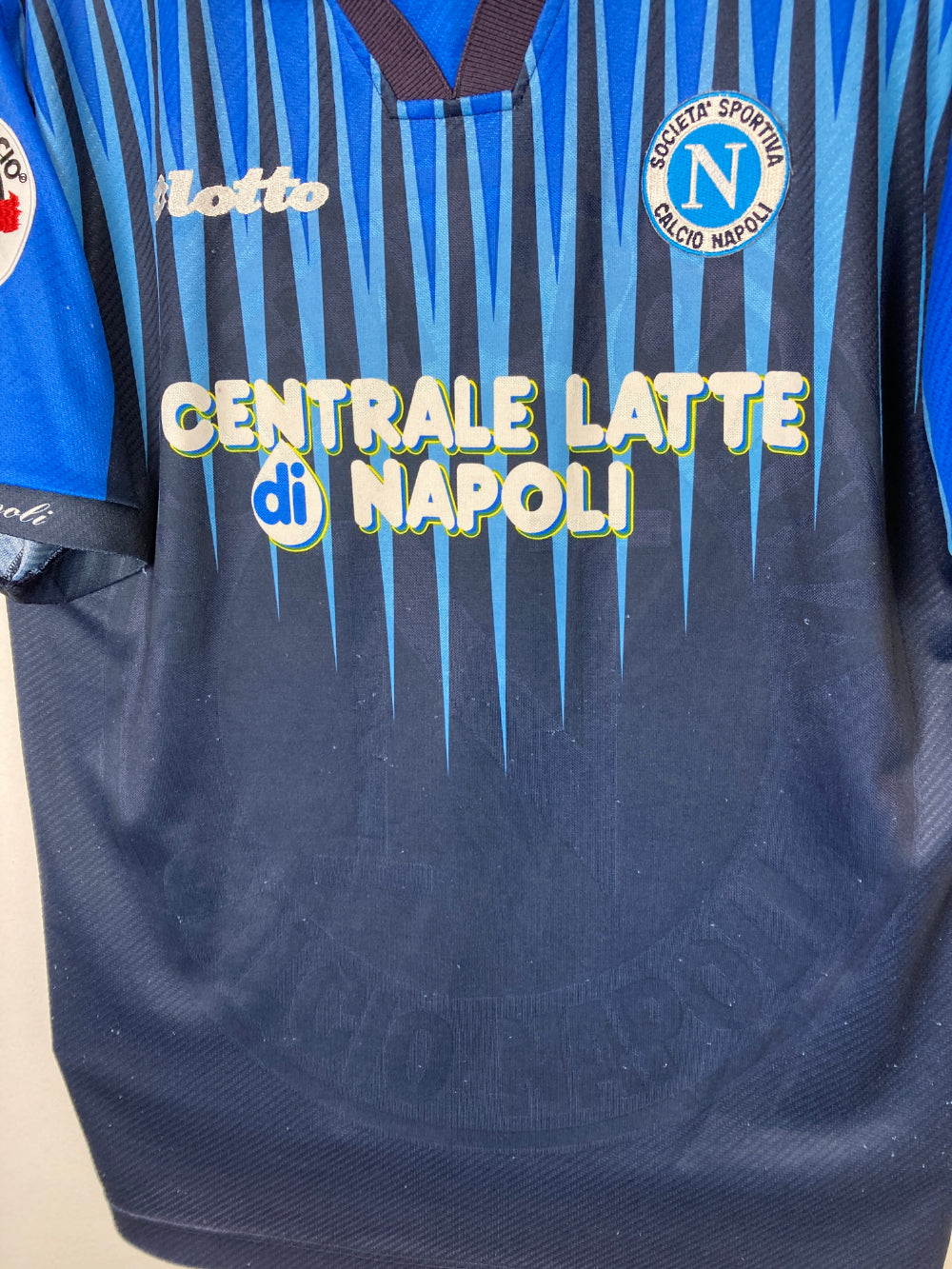 
                  
                    Original Napoli SSC Third Jersey 1996-1997 #10 Beto - L
                  
                