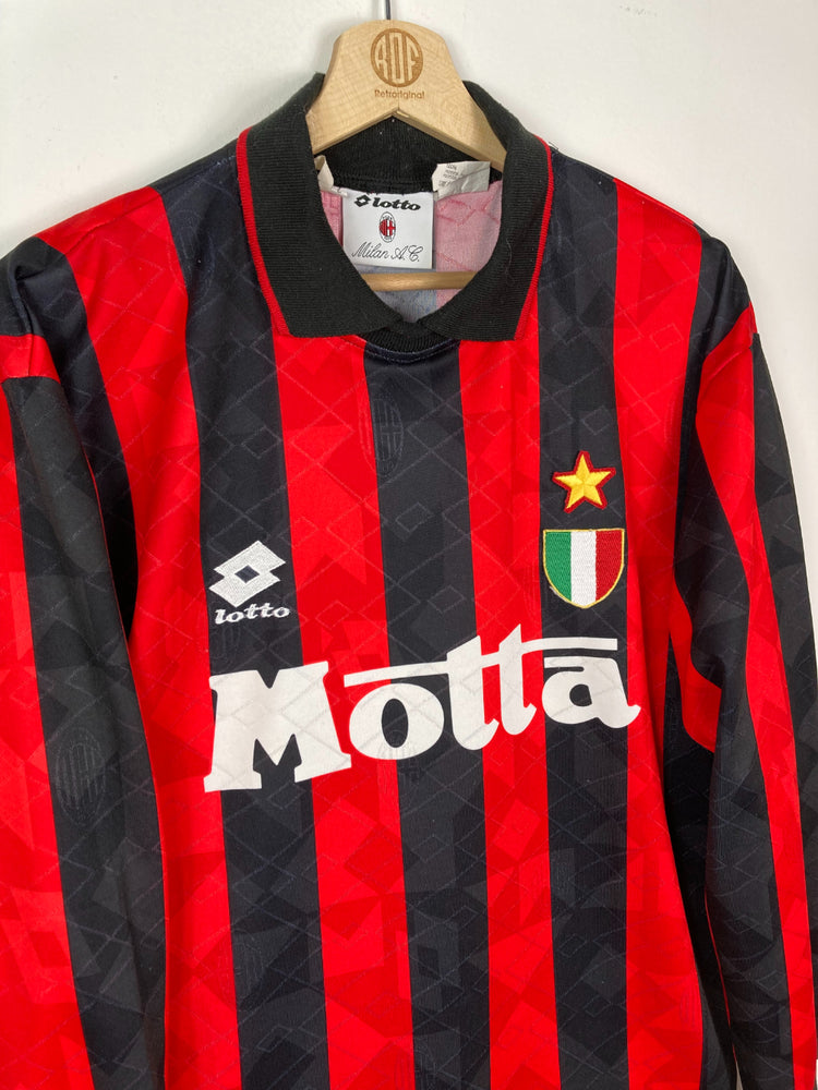 
                  
                    Original AC Milan Home Jersey 1993-1994 #9 Van Basten - L
                  
                