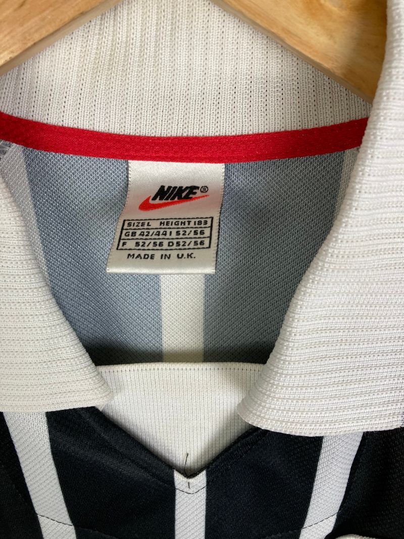 
                  
                    Original PSV Eindhoven Away Jersey 1997-1998 - L
                  
                