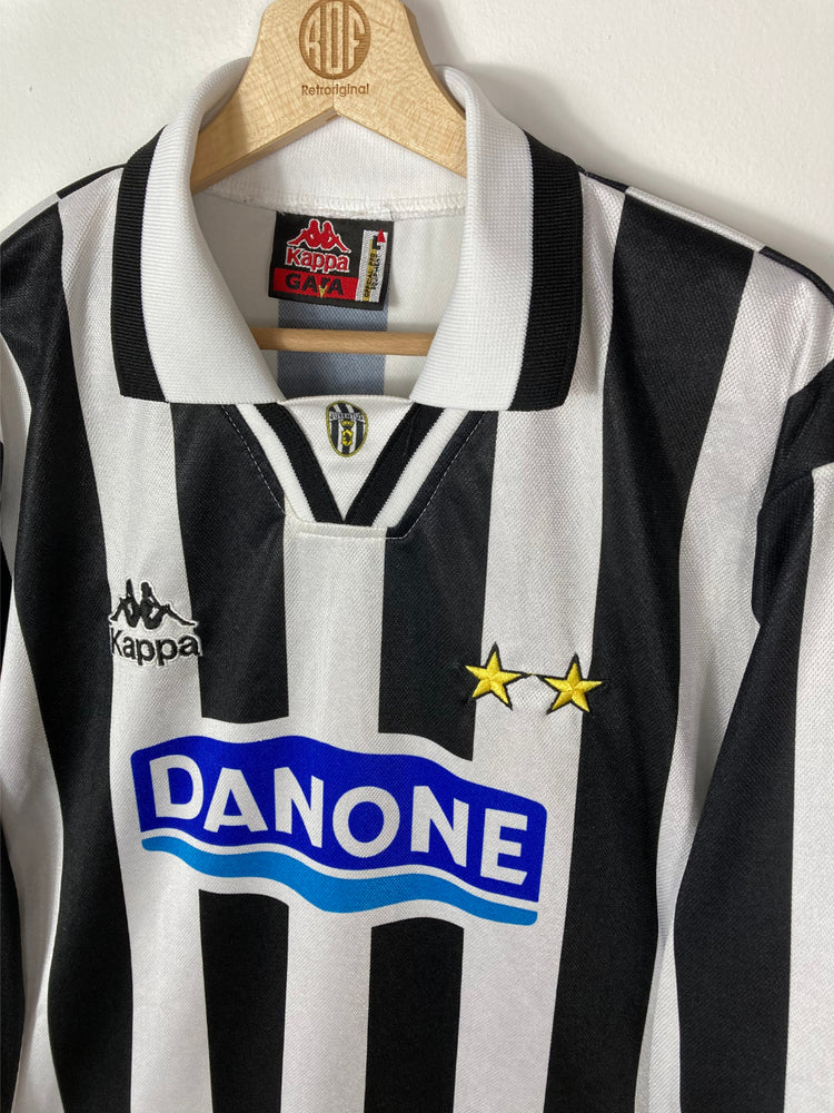 
                  
                    Original Juventus FC Home Jersey 1994-1995 - L
                  
                