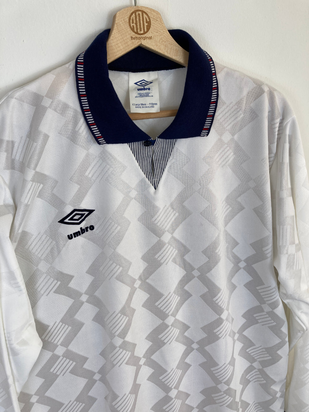 
                  
                    Original Umbro Template England Home Jersey #16 1990-1992 - XL
                  
                