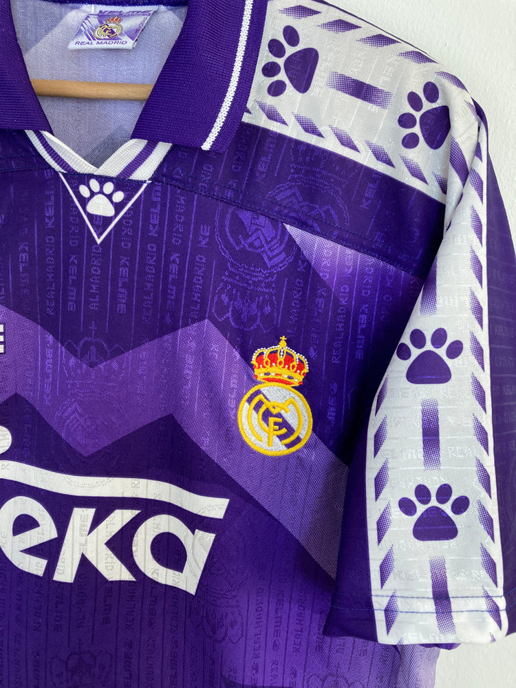 
                  
                    Original Real Madrid CF Away Jersey 1996-1997 - L
                  
                