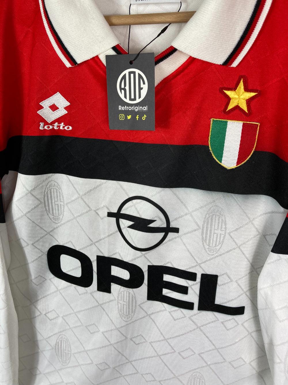 
                  
                    Original AC Milan *Player-issue* Away Jersey 1994-1995 #6 Baresi - L
                  
                