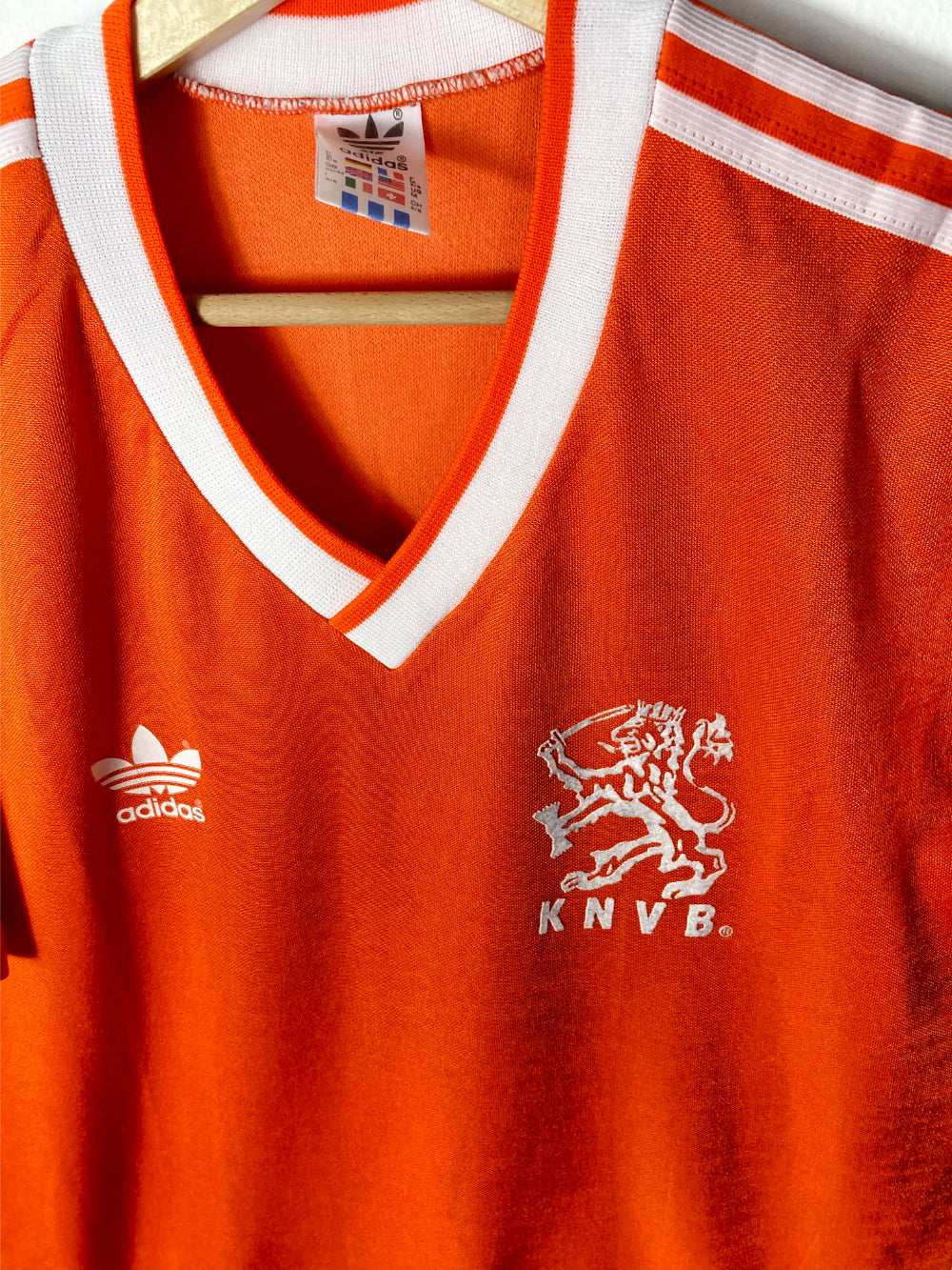 
                  
                    Original Holland Home Jersey 1985-1988 - M
                  
                