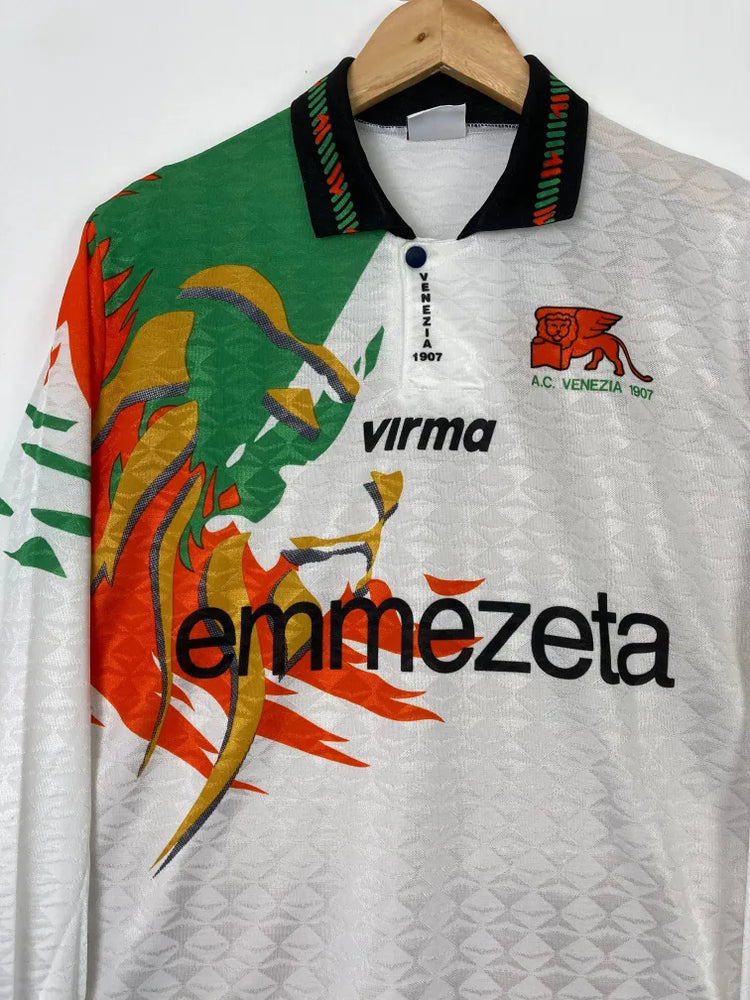 
                  
                    Original Venezia FC Away Jersey 1996-1997 #16 - M
                  
                