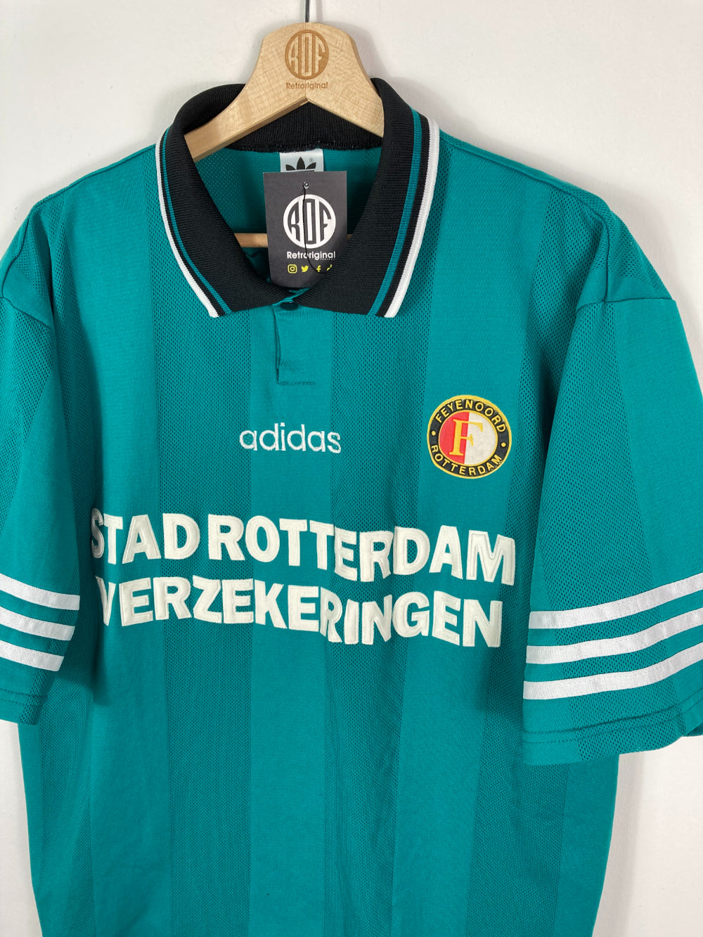 
                  
                    Original Feyenoord Away Jersey 1995-1996 - XXL
                  
                