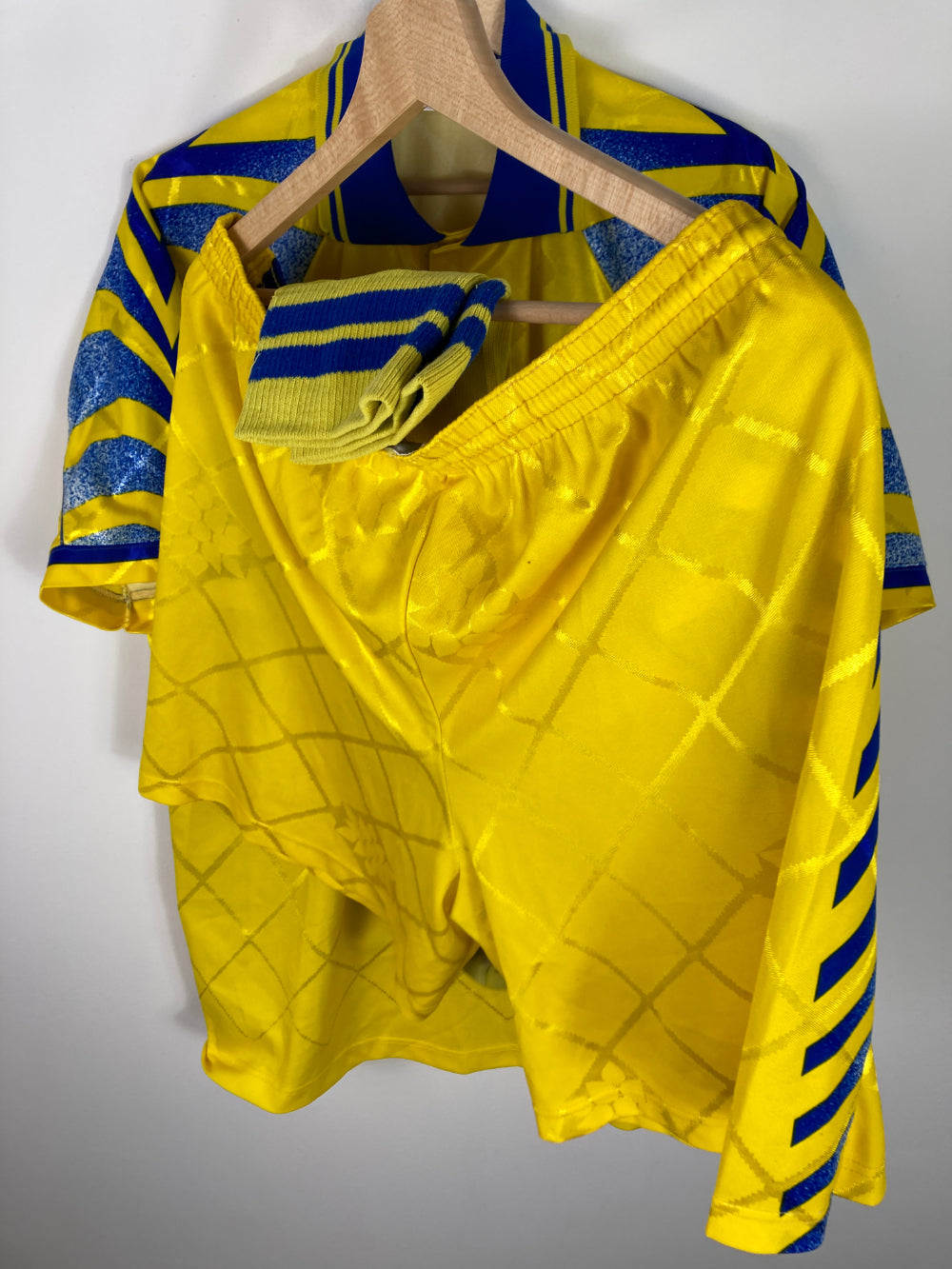 
                  
                    Original Parma Calcio 1913 Away Kit 1995-1997 - XL
                  
                