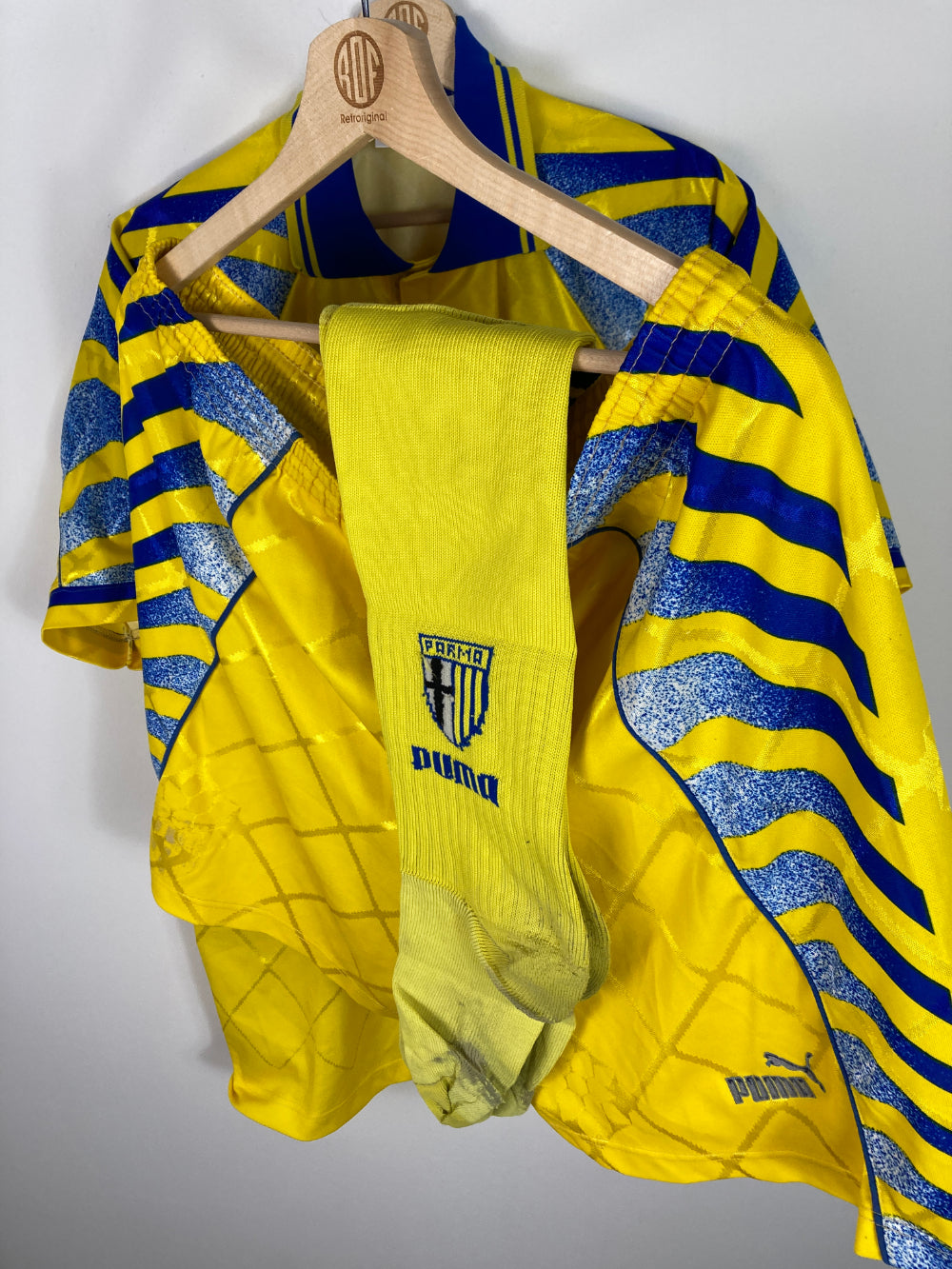 
                  
                    Original Parma Calcio 1913 Away Kit 1995-1997 - XL
                  
                