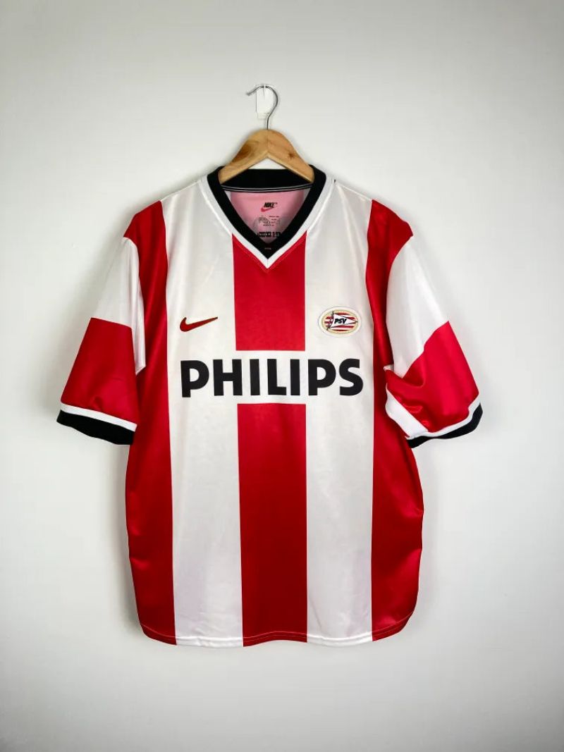 
                  
                    Original PSV Eindhoven *Matchworn* Home Jersey 1998-2000 #32 of Björn van der Doelen - XL
                  
                
