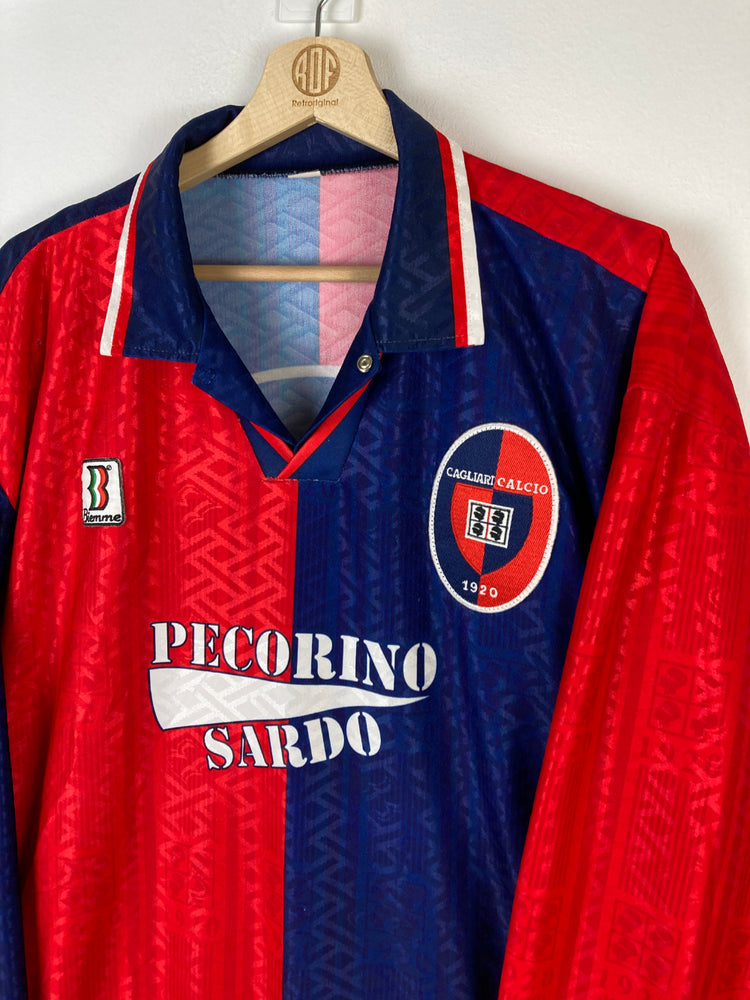 
                  
                    Original Cagliari Calcio Home Jersey 1998-1999 #5 of Gianni Cavezzi - XL
                  
                