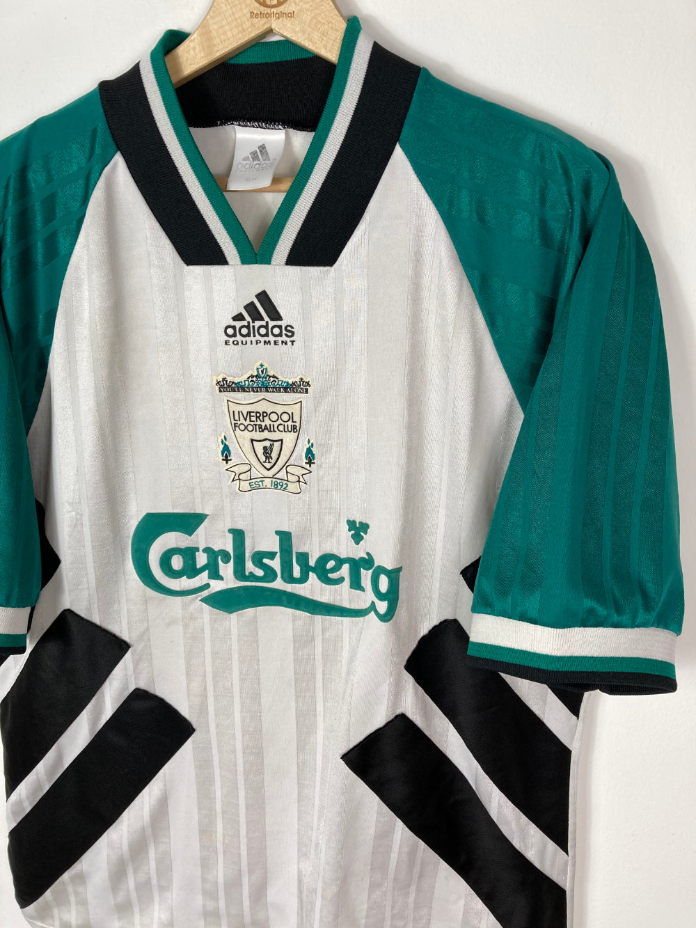 
                  
                    Original Liverpool FC Away Jersey 1993-1995 - L
                  
                