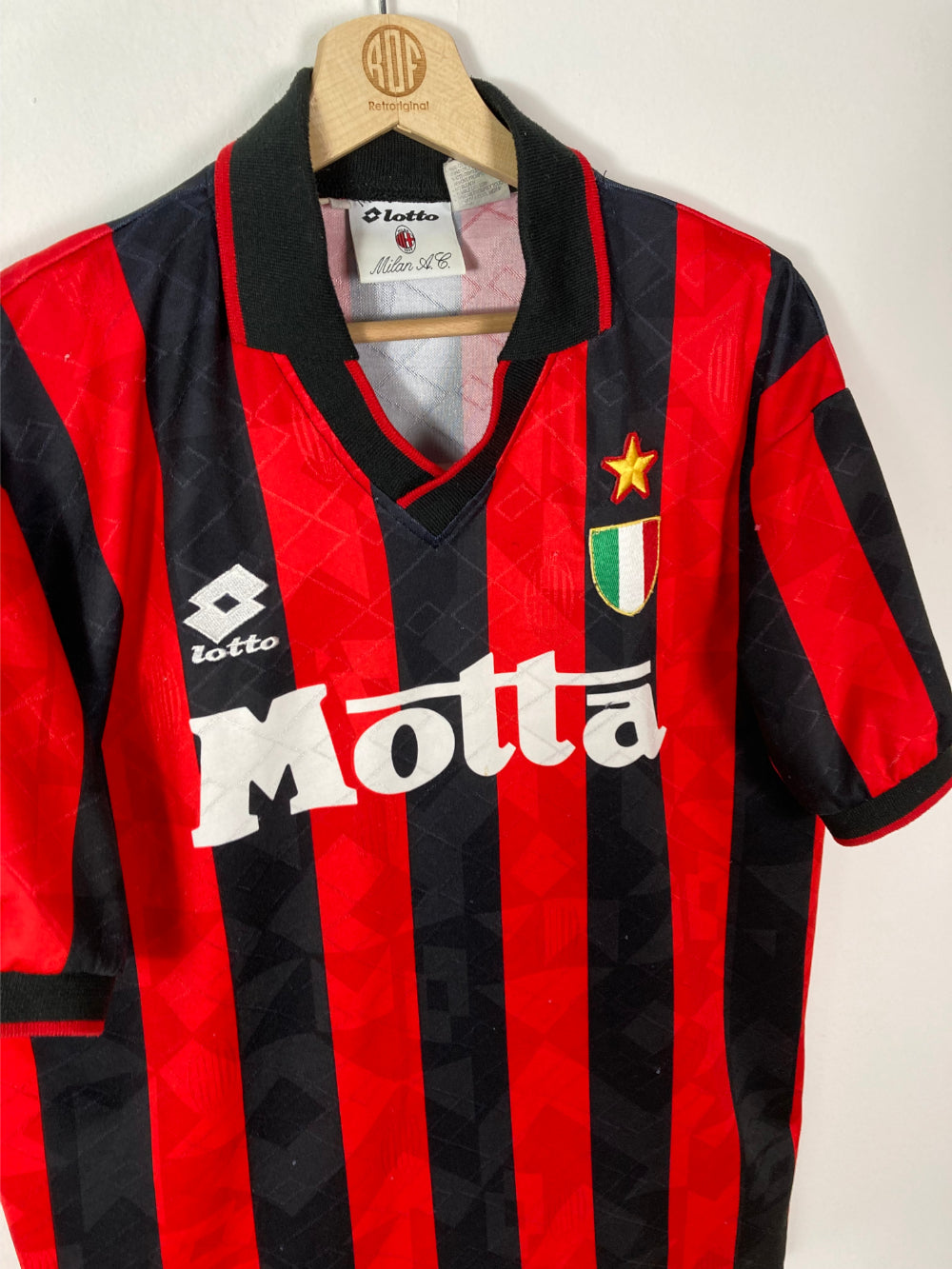 
                  
                    Original AC Milan *Match-issue* Home Jersey 1993-1994 #17 - XL
                  
                