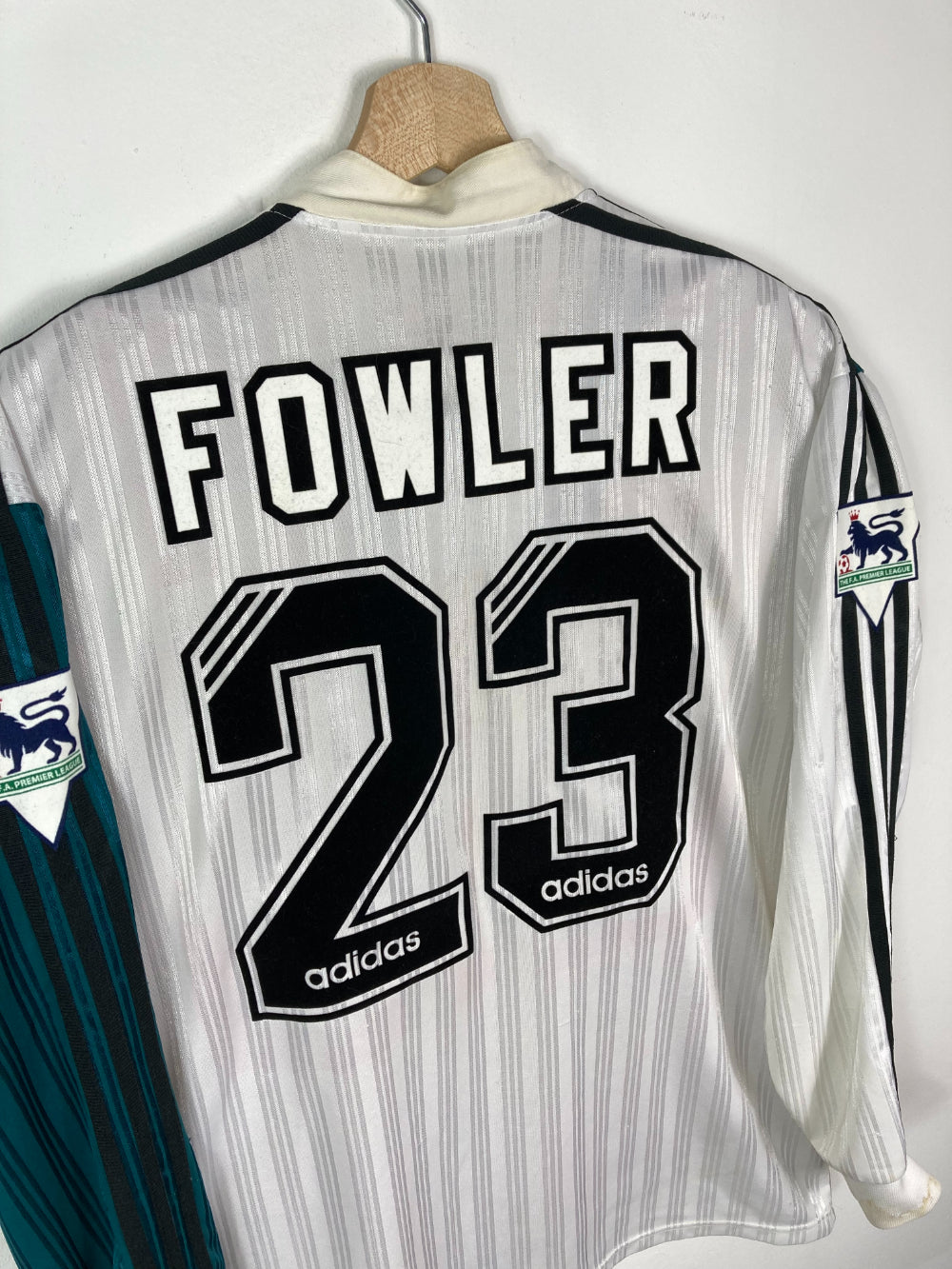 
                  
                    Original Liverpool FC Away Jersey 1995-1996 #23 Fowler - XL
                  
                